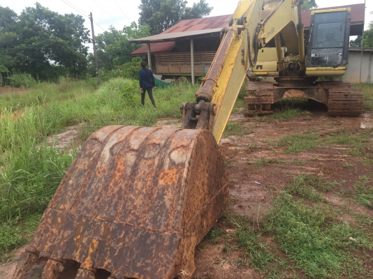 PC200-6ทะเบียนพร้อมโอน สวยทุกรายการ PC200-6ทะเบียนพร้อมโอน สวยทุกรายการ