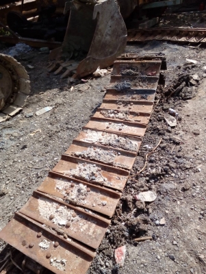 ขายแผ่นแทรก รถเเทรกเตอร์CAT- D-4 ตีนไก่แผ่นยาว50 ซม. 80 แผ่น สภาพตามรูปครับ ขายไม่แพง