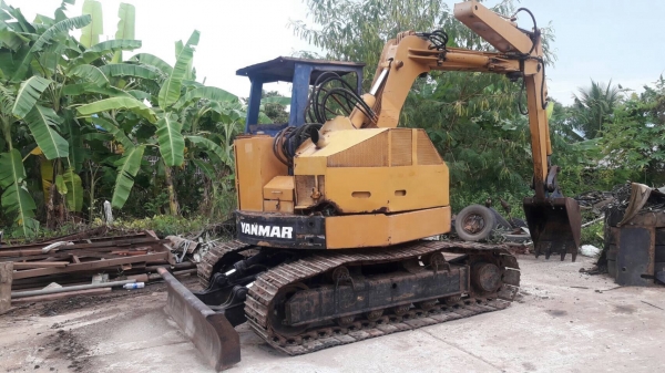 ขาย 220,000บาท รถแบคโคร ยันมาร์ ขนาด55แรงเก่านอก รถสภาพดีพร้อมใช้งาน