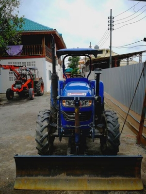 แทรกเตอร์ยูโร ขนาด  55 แรง  ใบมีดดันดินหน้า ผานพรวนหลัง
