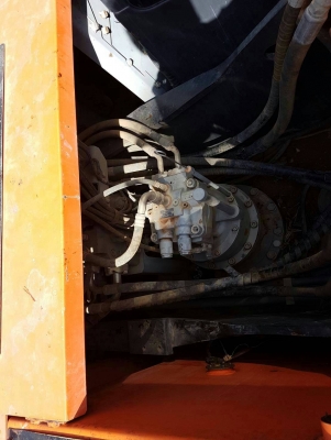 ขาย 1,900,000 HITACHI ZX 200-5 G ทำงาน 6,800 ชม. เครื่องดี ปั้มแรง เอวแน่น ช่วงล่างเต็ม เล่มทะเบียน รถอยู่ อยุธยา 090-772-3710 090-772-3708