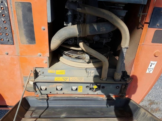 ขาย 1,900,000 HITACHI ZX 200-5 G ทำงาน 6,800 ชม. เครื่องดี ปั้มแรง เอวแน่น ช่วงล่างเต็ม เล่มทะเบียน รถอยู่ อยุธยา 090-772-3710 090-772-3708