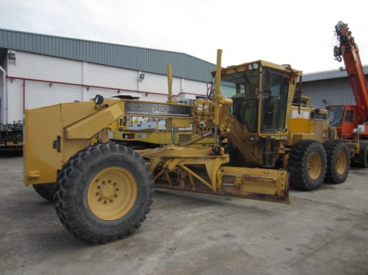 รถเกรดCATERPILLAR รุ่น 140H ถึงไทยแล้วคับสภาพสวยกริ๊บ