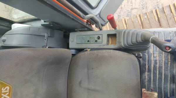 ขาย!! &gt;&gt;&gt; Hitachi Zx200 รุ่น 1 พร้อมใช้งาน &lt;&lt;&lt; เบอร์ติดต่อ 098-7155789