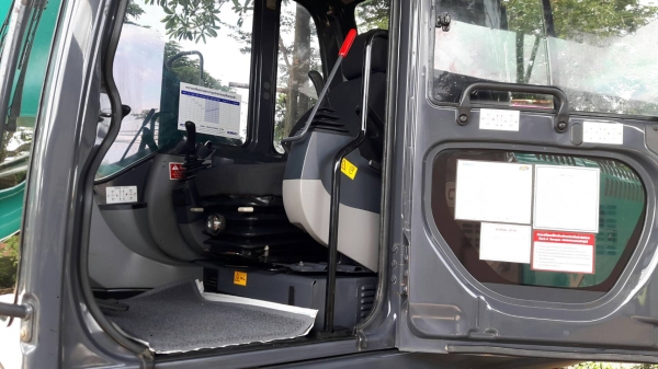 ขายด่วน!! Kobelco SK200-8 YN-12 Super XM สภาพสวยค่ะ