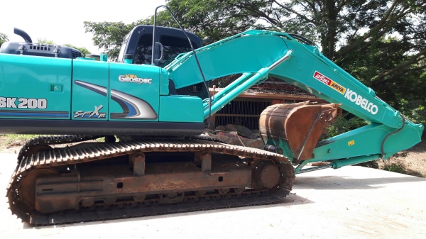 ขายด่วน!! Kobelco SK200-8 YN-12 Super XM สภาพสวยค่ะ