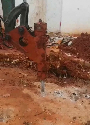 ขายด่วน!! Komatsu pc40-7 สภาพพร้อมใช้งานค่ะ