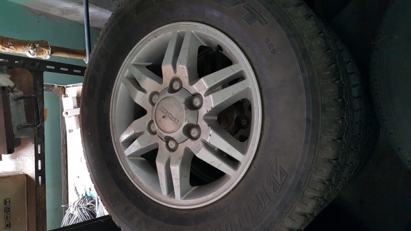 ขายแม็กซ์ ISUZU ติดยาง ขอบ 16&quot;