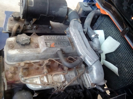 ขายTOYOTA-5FD30ขนาด3ตัน.เสาสูง4เมตร.เกียร์ธรรมดา.สภาพสวยๆพร้อมใช้งาน295,000บาท