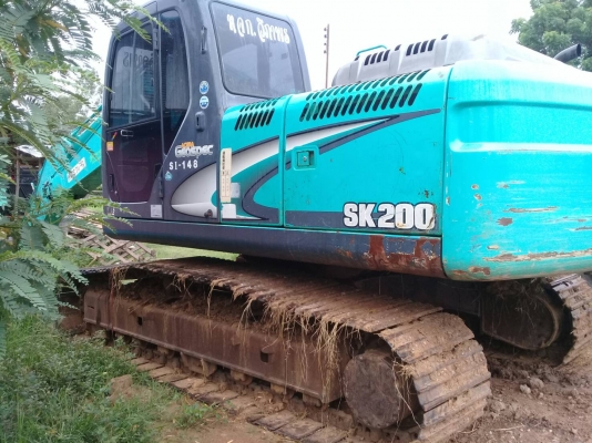 รถแบคโฮ KOBELCO SK200