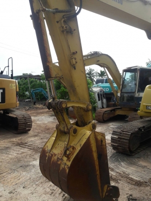 ขายKOMATSU PC60-7   เก่าญี่ปุ่นแท้  มีลายแย๊ก  สภาพสวย  เครื่องปั๊มดี  ลองระบบได้ทุกวัน โทร 089-3818694 ดวงนภา