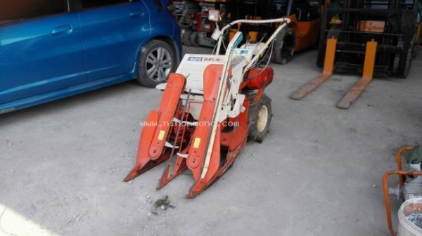ราคา29,800 รถเกี่ยวข้าวเดินตาม KUBOTA รุ่น HF52 ระบบมัดข้าวอัตโนมัติ รหัสสินค้า81004764 ติดต่อ 081-8283376  www.nihonmono.com