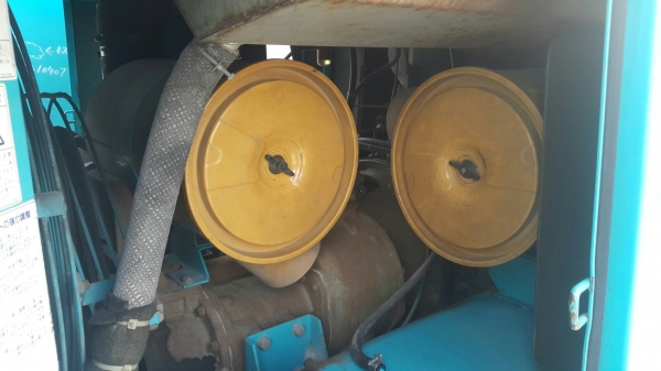 ปั้มลม PDS750sนำเข้า เครื่องสวยสภาพดี เครื่องปั้มสกูลดี ไม่รั่วซึม เครื่องปี 1995 ชั่วโมงทำงาน 3739 ชั่วโมง สภาพสวยมาก ไม่เชื่อลองมาทดสองเครื่องดูได้  โทร 061-4194021 พรภวิษย์