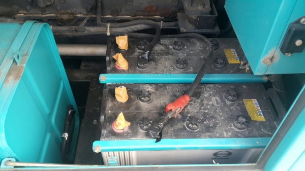 ปั้มลม PDS750sนำเข้า เครื่องสวยสภาพดี เครื่องปั้มสกูลดี ไม่รั่วซึม เครื่องปี 1995 ชั่วโมงทำงาน 3739 ชั่วโมง สภาพสวยมาก ไม่เชื่อลองมาทดสองเครื่องดูได้  โทร 061-4194021 พรภวิษย์