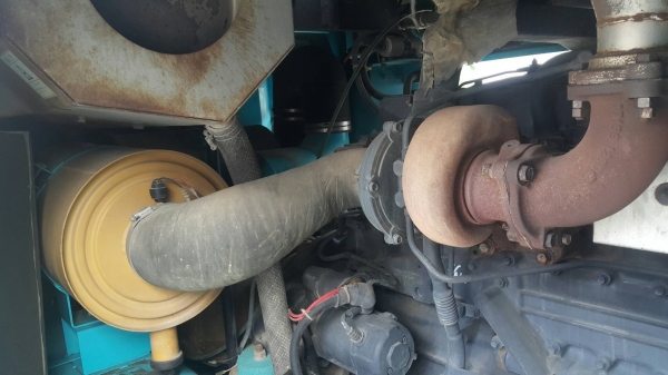 ปั้มลม PDS750sนำเข้า เครื่องสวยสภาพดี เครื่องปั้มสกูลดี ไม่รั่วซึม เครื่องปี 1995 ชั่วโมงทำงาน 3739 ชั่วโมง สภาพสวยมาก ไม่เชื่อลองมาทดสองเครื่องดูได้  โทร 061-4194021 พรภวิษย์