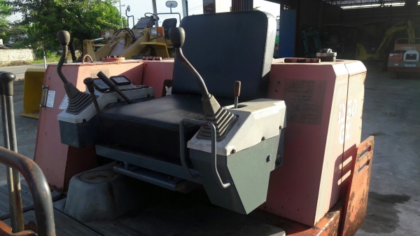 รถขุดIHI 30GX-3 เก่าญี่ปุ่น ปั้มนิ้ว คอนโทลน้ำมัน รถขุดIHI 30GX-3 เก่าญี่ปุ่น ปั้มนิ้ว คอนโทลน้ำมัน