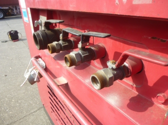 เครื่องปั้มลม Airman PDS265s ลม 265cfm แรง7บาร์ เครื่องสวยสภาพดี เครื่องปั๊มสกูลดี ไม่รั่วซึม เครื่องปีใหม่ 2005 ชั่วโมงทำงาน 3378 ชม. ปีใหม่ๆราคาสวยๆ โทร 061-4194021 พรภวิษย์