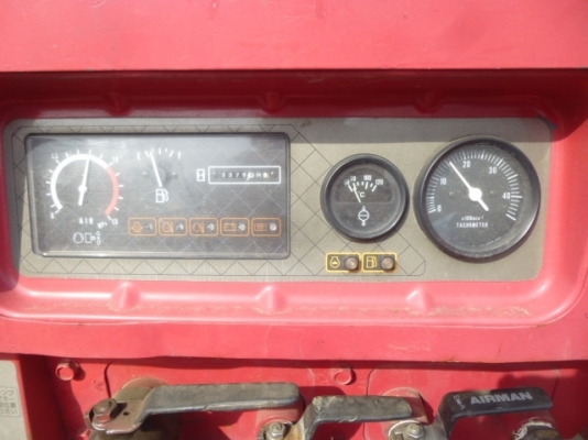 เครื่องปั้มลม Airman PDS265s ลม 265cfm แรง7บาร์ เครื่องสวยสภาพดี เครื่องปั๊มสกูลดี ไม่รั่วซึม เครื่องปีใหม่ 2005 ชั่วโมงทำงาน 3378 ชม. ปีใหม่ๆราคาสวยๆ โทร 061-4194021 พรภวิษย์