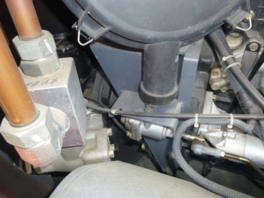 เครื่องปั้มลม Airman PDS265s ลม 265cfm แรง7บาร์ เครื่องสวยสภาพดี เครื่องปั๊มสกูลดี ไม่รั่วซึม เครื่องปีใหม่ 2005 ชั่วโมงทำงาน 3378 ชม. ปีใหม่ๆราคาสวยๆ โทร 061-4194021 พรภวิษย์