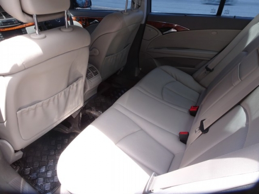 E200 NGT  ปี2009