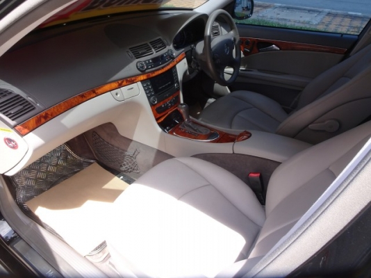 E200 NGT  ปี2009