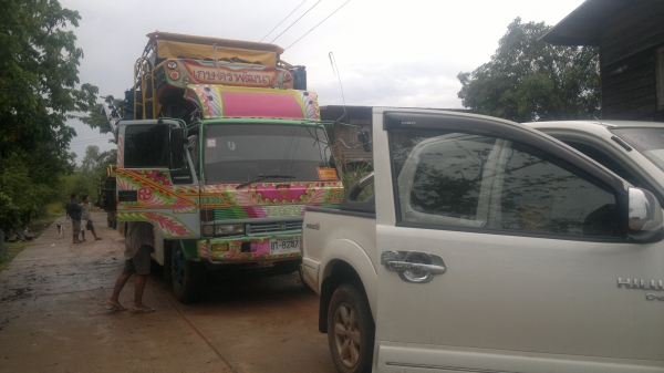 ขายรถเทรลเลอร์บรรทุกรถเกี่ยว