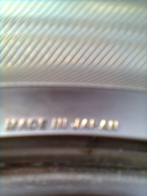 ขายยาง 205/55R16 ยางปี12 YOKOHAMA ADVAN dB MADE IN JAPAN สภาพยาง 90\% สวยๆนิ่มๆ  1 ชุด