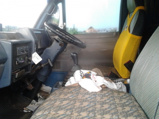 ***ขายแล้วครับขอบคุณ Truck2hand "ขวัญใจ รถสวย!!! " ขาย 6ล้อ ISUZU NPR115 สวยจัด ห้างแท้ แก้มเหลือง ปี36 (ไม่ดั๊ม)NPR59LU5M เครื่องเดิม4BD1 แห้งจัด ไม่มีไอ ไม่มีหลวม ช่วงล่างใหญ่ Fหลัง คัสซีเดิมจัดสวยจริงกริ๊บๆโรงงาน ไม่บวมไม่ดาม หัวบาง ภายในสวยเ