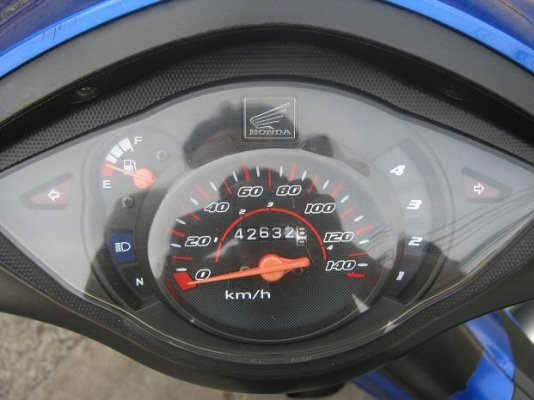 เวฟ 100 s ยู บล๊อค ปี49..เครื่องเดิม.วิ่งแค่ 42xxx