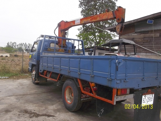 ขาย6ล้อ NPR  เครื่อง   4BE1  พวงมาลัยเพาเวอร์