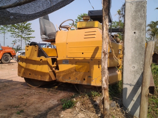 ขาย..รถบดอัด สั่นสะเทือน KOMATSU JV32 W บดแรง ทำงานไว เครื่องดี ประหยัดน้ำมันสุดคุ้ม รถสวย พร้อมใช้งาน.