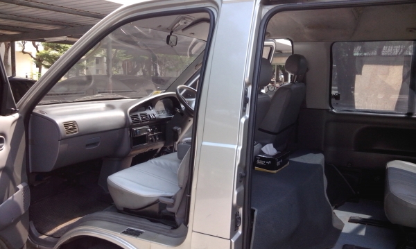 2001 รถตู้ KIA PREGIO วางเครื่อง J ติดแอลพีจีพร้อมใช้ ราคาไม่แพง