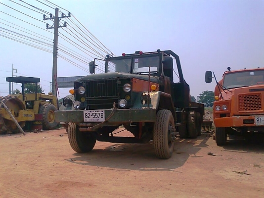 ขาย..รถสิบล้อเทลเล่อร์เรียว เครื่องยนต์ NISSAN UD PE6 turbo ใส่รถแบคโฮ CAT 320 D, PC200 ได้ รถสวย มีทะเบียนครบ.