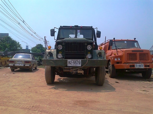 ขาย..รถสิบล้อเทลเล่อร์เรียว เครื่องยนต์ NISSAN UD PE6 turbo ใส่รถแบคโฮ CAT 320 D, PC200 ได้ รถสวย มีทะเบียนครบ.