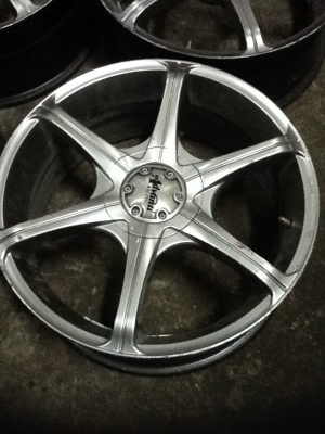 ขายแม็กขอบ 18 5รู100/114 กว้าง 7.5 ET45 ครบชุด 4วง