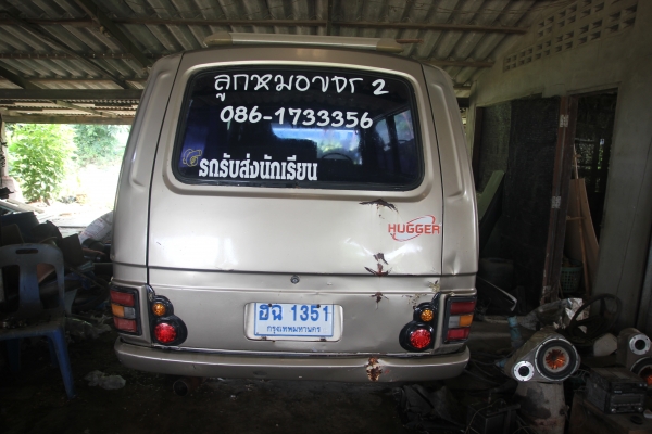 ขายรถตู้ NISSAN E20 y77 พร้อมใช้