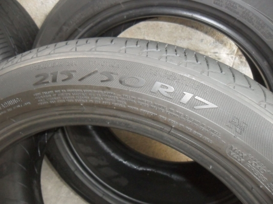 ยาง MICHELIN 215/50R17 ปี09 สวยๆ 4 เส้น ยาง MICHELIN 215/50R17 ปี09 สวยๆ 4 เส้น