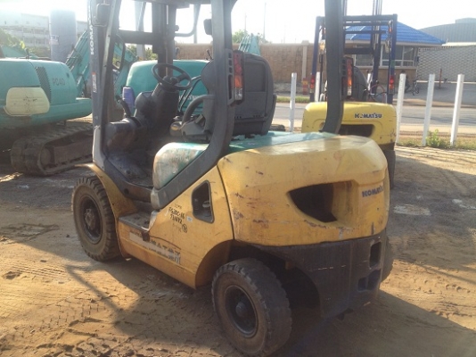 ขายรถฟอร์คลิฟต์ KOMATSU FG20C-16 นำเข้าจากญี่ปุ่น ติดต่อคุณ อิทธิวัฒน์ 089-5514842