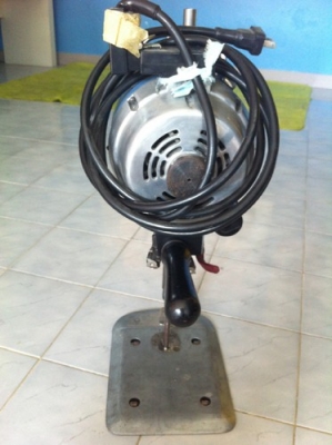 ขายเครื่องตัด ฟองน้ำ ผ้า ผ้าใบ หลากหลายครับ มือสอง 90 \%