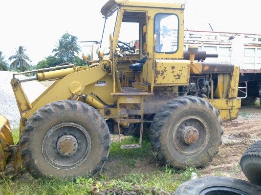 รถตักล้อยาง JH30B