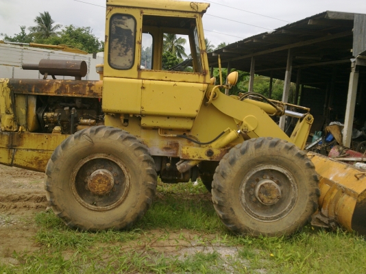 รถตักล้อยาง JH30B