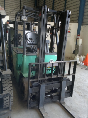 ขายรถฟอร์คลีฟท์ไฟฟ้า MITSUBISHI FB15 ยกหนัก 1.5 ตัน เสา3M ปี2007 รถสภาพดีมากครับ รถนอกนำเข้า ติดต่อ มานะ 085-9049669