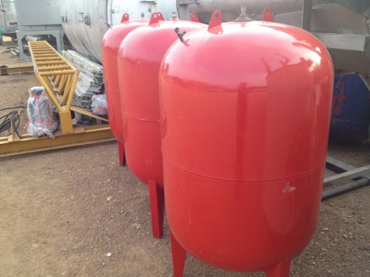 ขายถังแรงดัน Pressure Tank ขนาด 500 ลิตร และ 750 ลิตร สภาพสวยพร้อมใช้งาน เหลือ 2 ใบแล้วครับ..