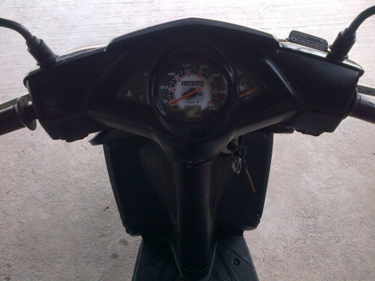 ขาย!ฮอนด้าคลิ๊ก รุ่นท๊อป ล้อแม็ก ปี51 รถเครื่องเดิมแน่นๆ พร้อมใช้ ทะเบียน+เอกสารโอน ภาษีไม่หมด 088-2197709