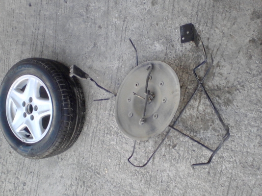 ขายยางอะไหล่พร้อมแม็กเดิมๆ 5รู