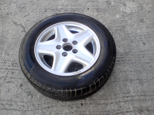 ขายยางอะไหล่พร้อมแม็กเดิมๆ 5รู