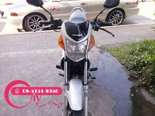 ขายด่วน SONIC ปี 46 รถเดิมๆ เครื่องเดิม ขายตามสภาพ ชุดสีข้างหน้าซีด ชุดโอนครบ โทร 085-1518956