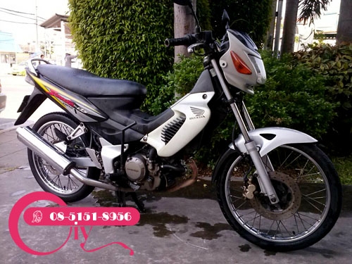 ขายด่วน SONIC ปี 46 รถเดิมๆ เครื่องเดิม ขายตามสภาพ ชุดสีข้างหน้าซีด ชุดโอนครบ โทร 085-1518956