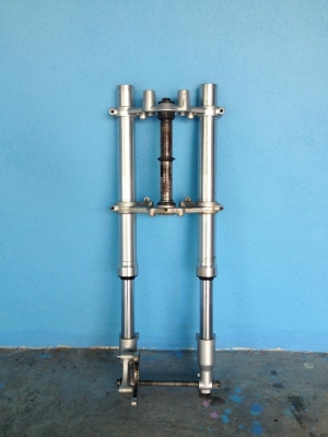 ขายแผงคอksrยกชุดพล้อมโช็ค 4800  คับ  ลดได้อีกคับ