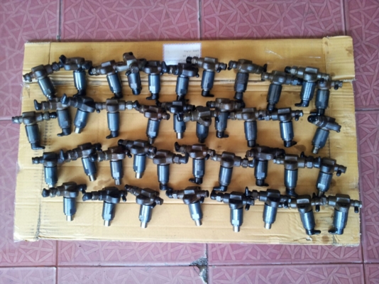 ขายหัวฉีด+เรือนหัวฉีดแท้ สภาพดีใส่เครื่อง สามารถใช้กับเครื่อง Kubota ได้ทุกรุ่น ราคา 350 / ชุด